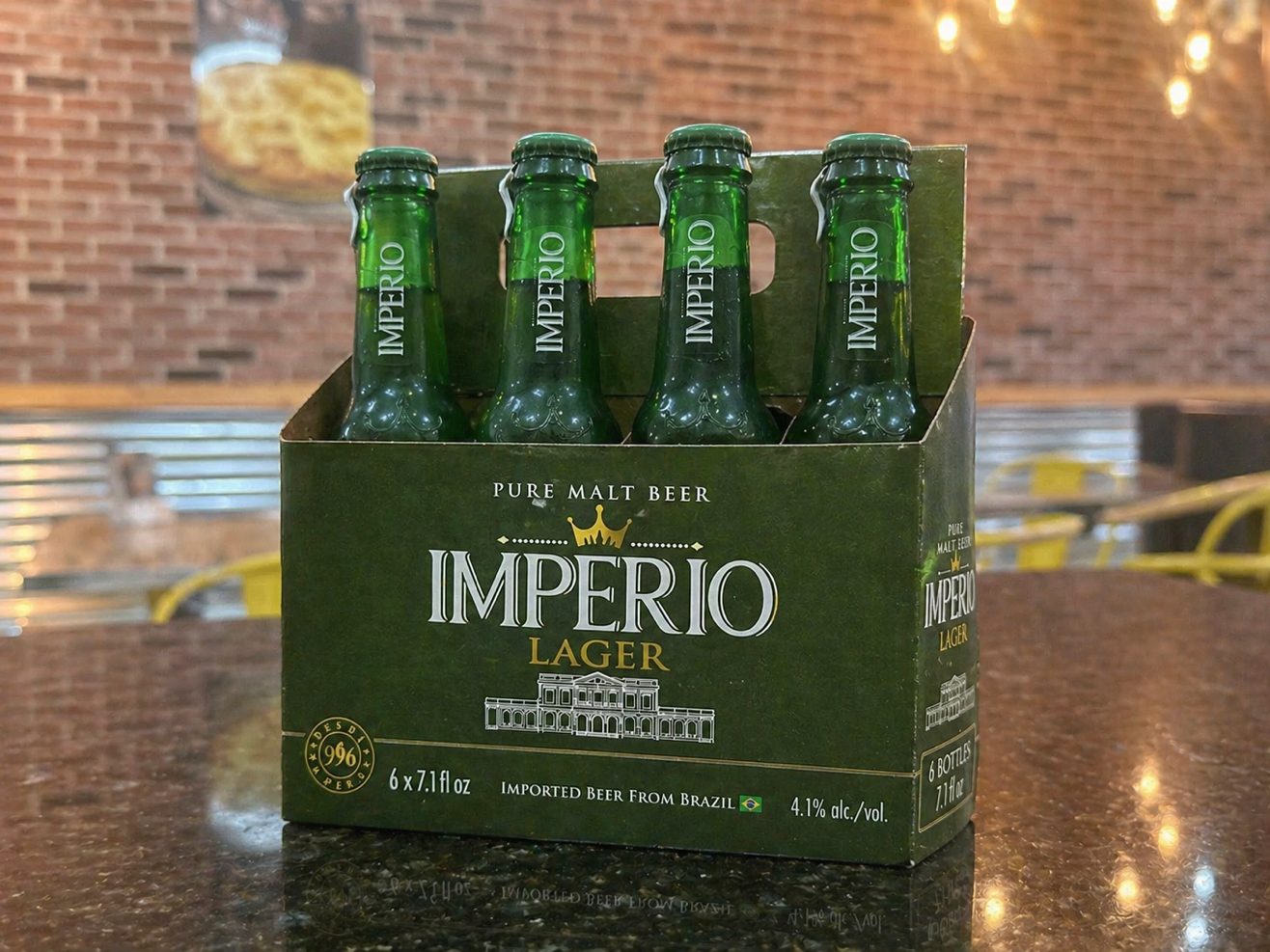 6 Lager Império Beer.