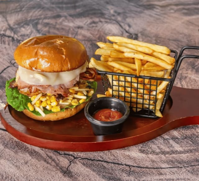 X-Bacon Burger