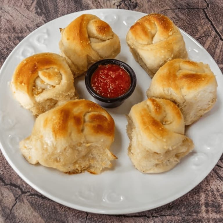 Delicious Garlic Knots: A Must-Try Italian Appetizer