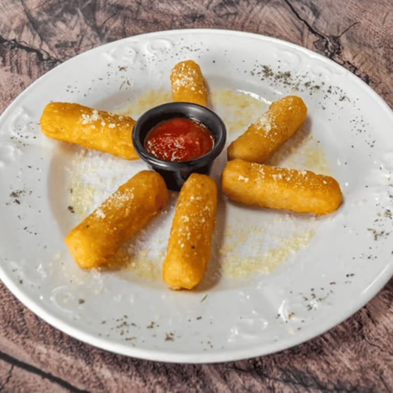 Golden Mozzarella Sticks: A Cheesy Delight