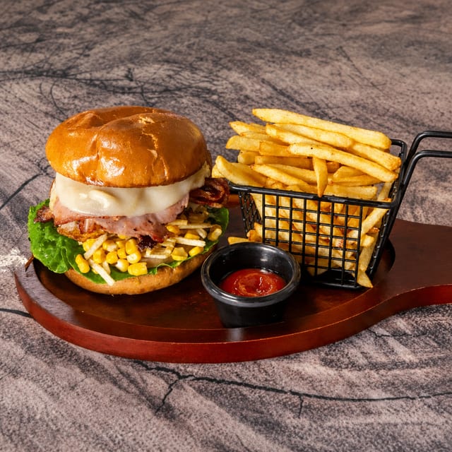 X-Egg Burger.