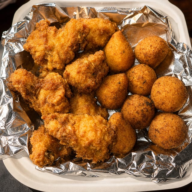 Brazilian + Wings Combo.